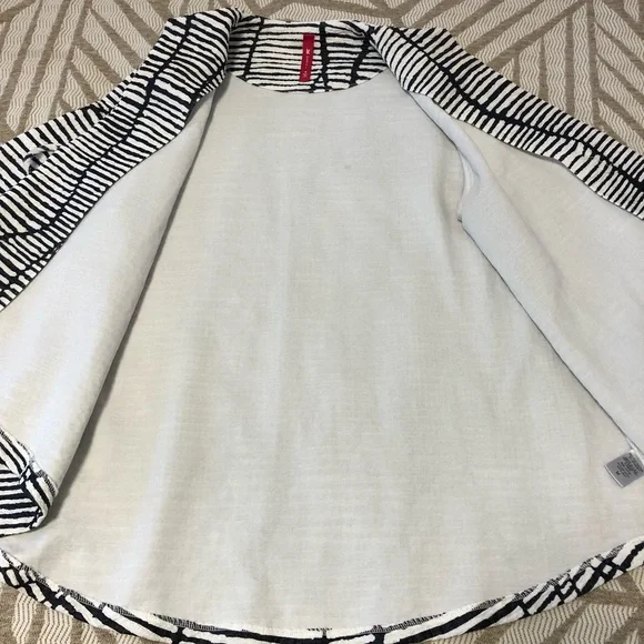 IC by Connie K Black and White Stripped & Textured Blazer - Picture 8 of 16